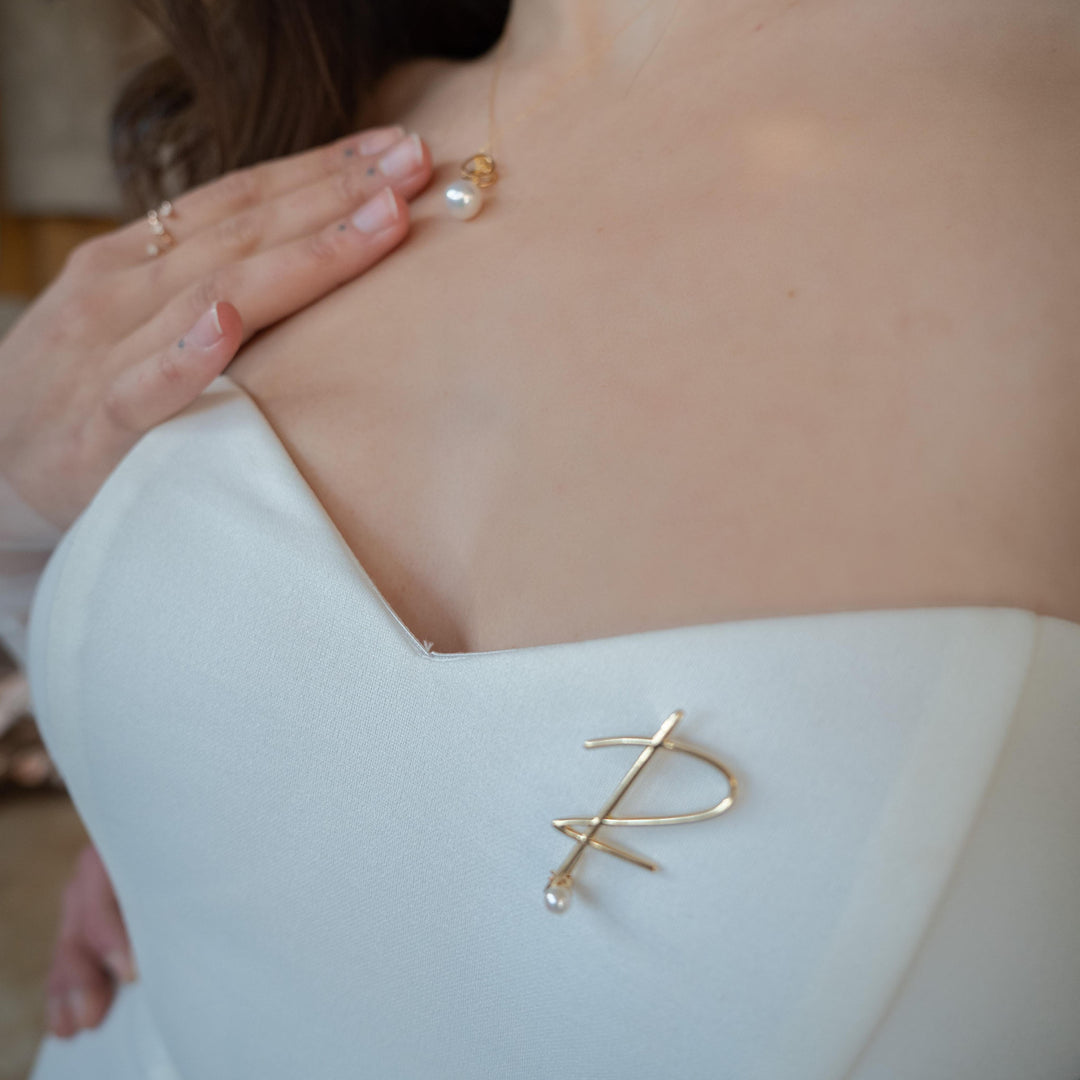Broche Pin with Pearl